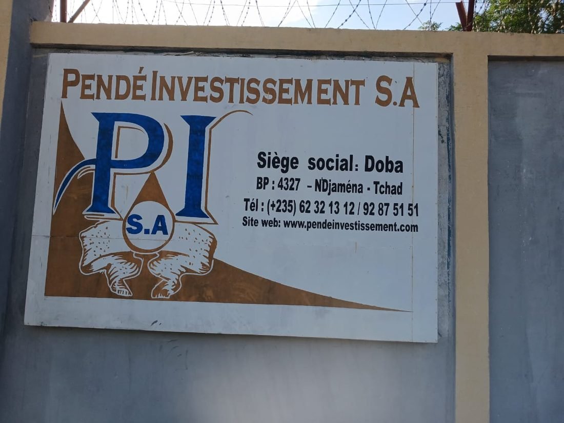 Enseigne officielle Pend&eacute; Investissement S.A &mdash; Doba